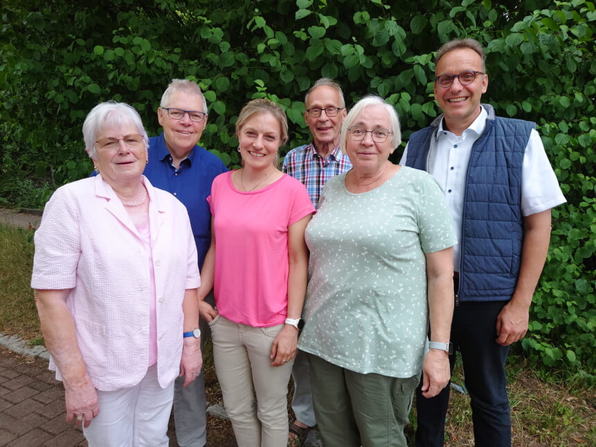 Freundeskreis Kirchenmusik Vorstand 2023 - Siegrun Feurer, Joachim Hartmann, Gabriele Bender, Klaus-Jürgen Dantz, Helga Scheerer, Lars Friedmann (1. Vorsitzender)